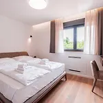Vila New! Luxury Carlotte With 11m Pool Poreč