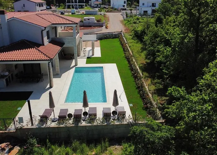 Βίλα New! Luxury Carlotte With 11m Pool