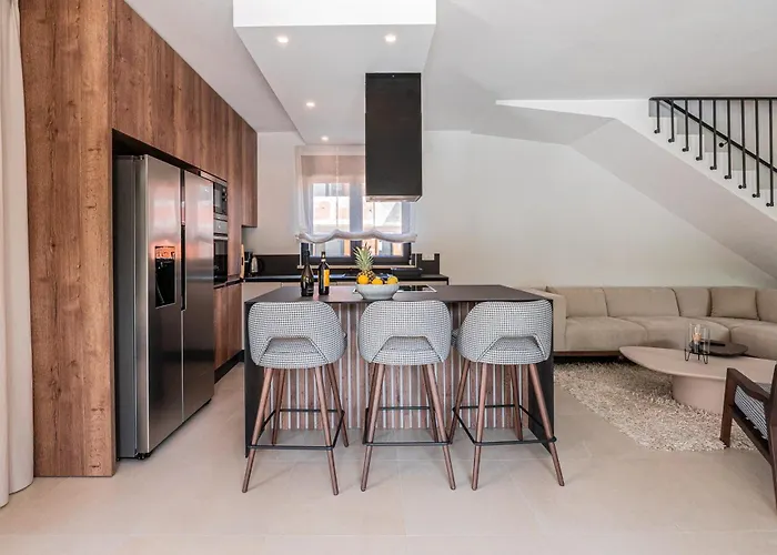 Βίλα New! Luxury Carlotte With 11m Pool