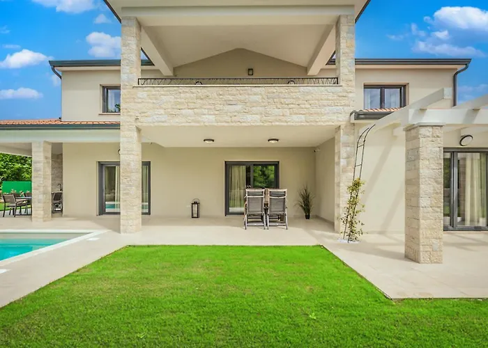 Βίλα New! Luxury Carlotte With 11m Pool *