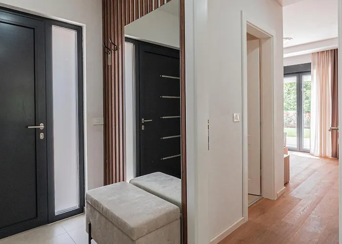 New! Luxury Carlotte With 11m Pool Πόρετς