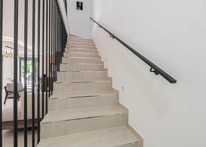 Βίλα New! Luxury Carlotte With 11m Pool