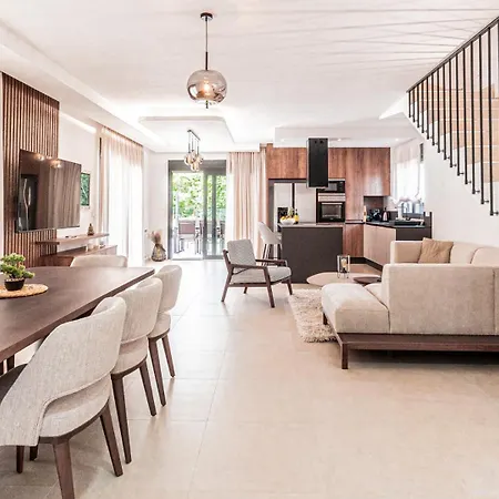 New 2024! Luxury Carlotte With 11m Pool Villa