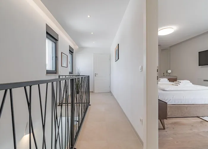 Vila New! Luxury Carlotte With 11m Pool Porec