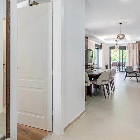 New! Luxury Carlotte With 11m Pool * Poreč