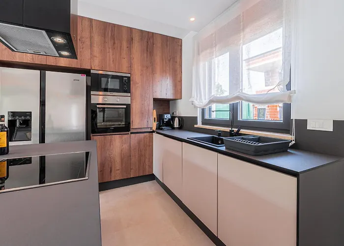 New! Luxury Carlotte With 11m Pool Villa *